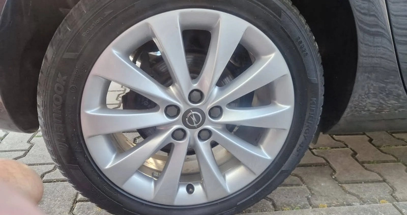 Opel Astra cena 32900 przebieg: 128444, rok produkcji 2013 z Gniezno małe 466